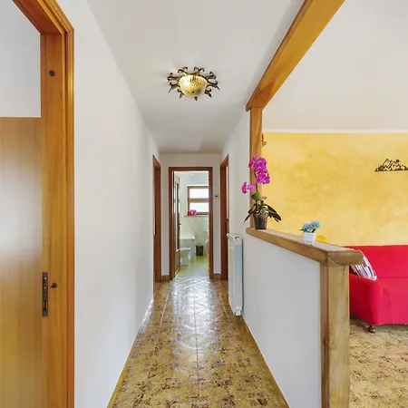 Le Foyer - Relax In Val D'ayas Appartamento *